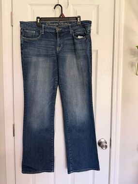 GAP Women's Bootcut Jeans in Medium Blue Wash size 16